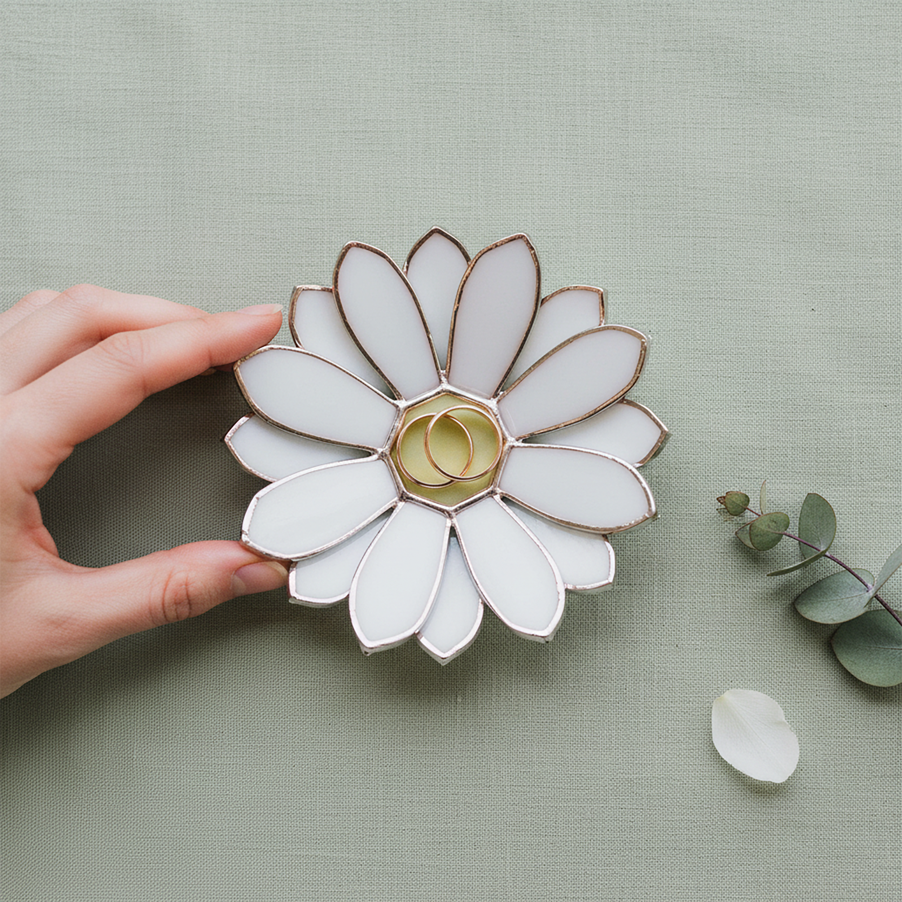 Glass Daisy Ring Dish