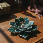 Waen Stained Glass Ring Dish — Extreme Close-Up Autumn