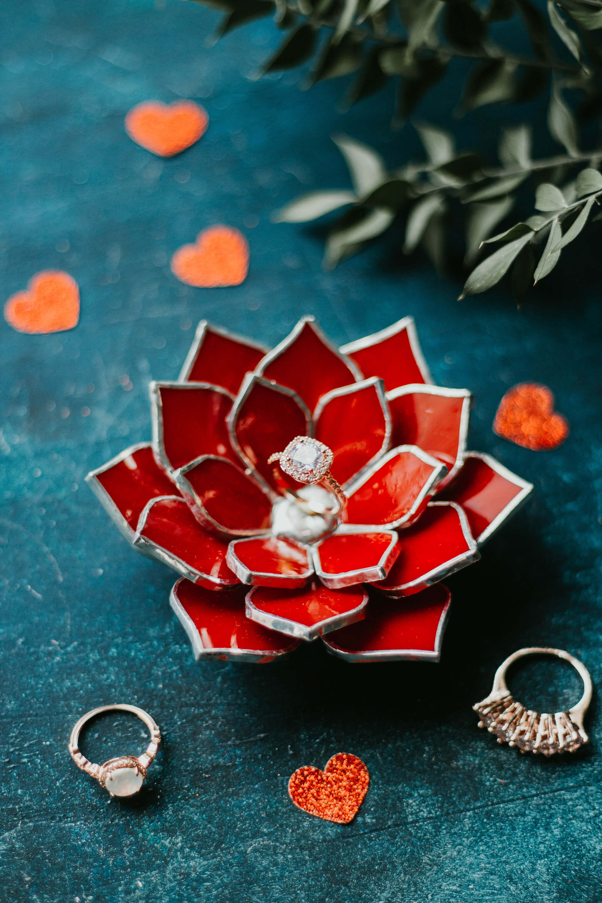 red-stained-glass-succulent-ring-dish-floral-wedding-decor-romeo-rubin (21)