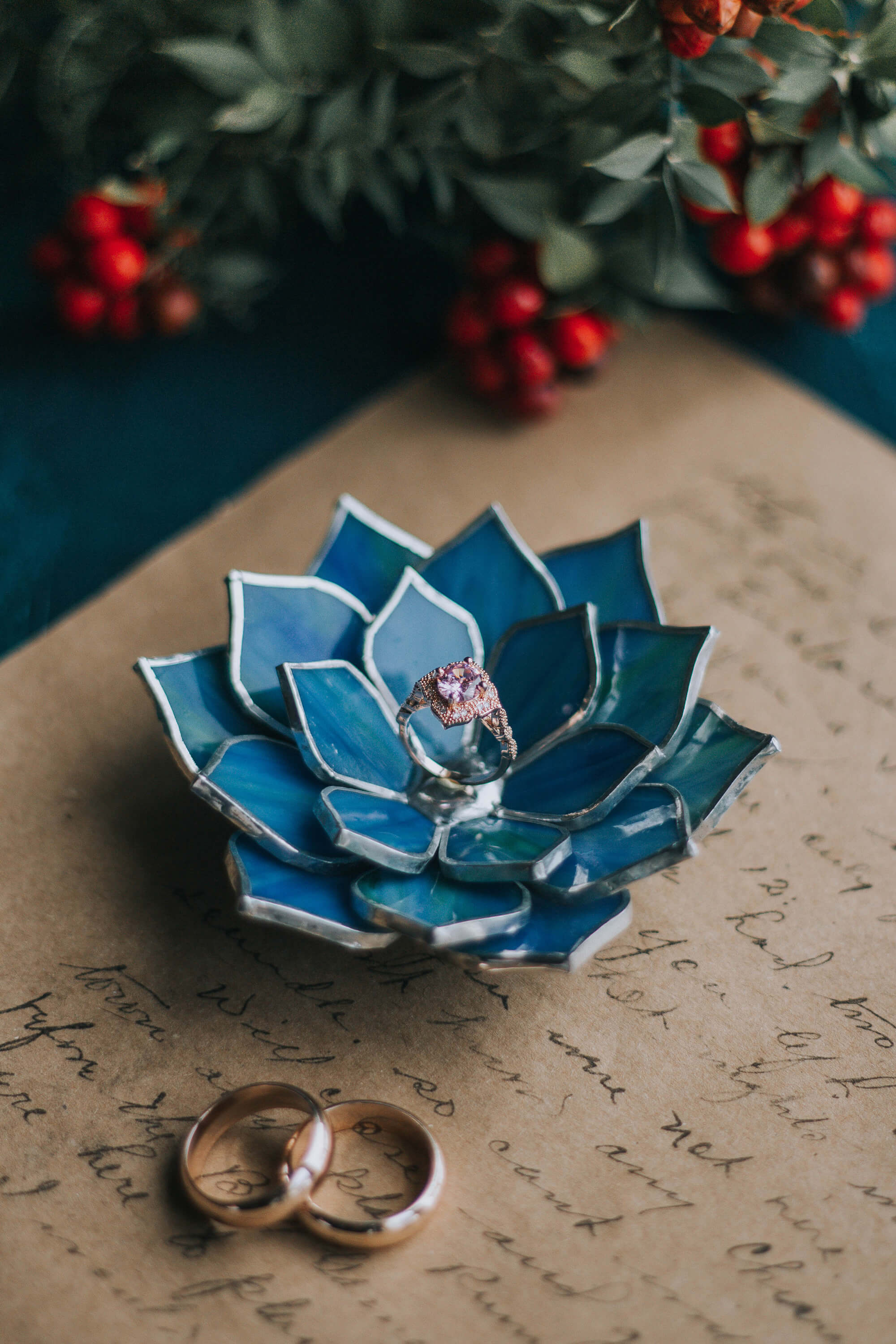 stained-glass-blue-green-succulent-proposal-engagement-wedding-ring-dish-holder-02