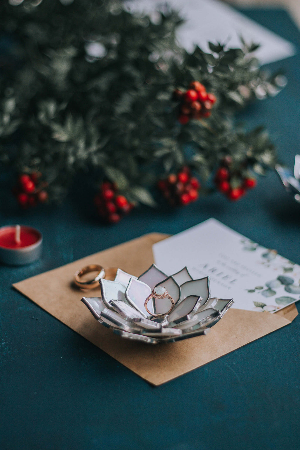 stained-glass-white-ivory-pearl-iridescent-succulent-shaped-engagement-wedding-ring-dish-holder